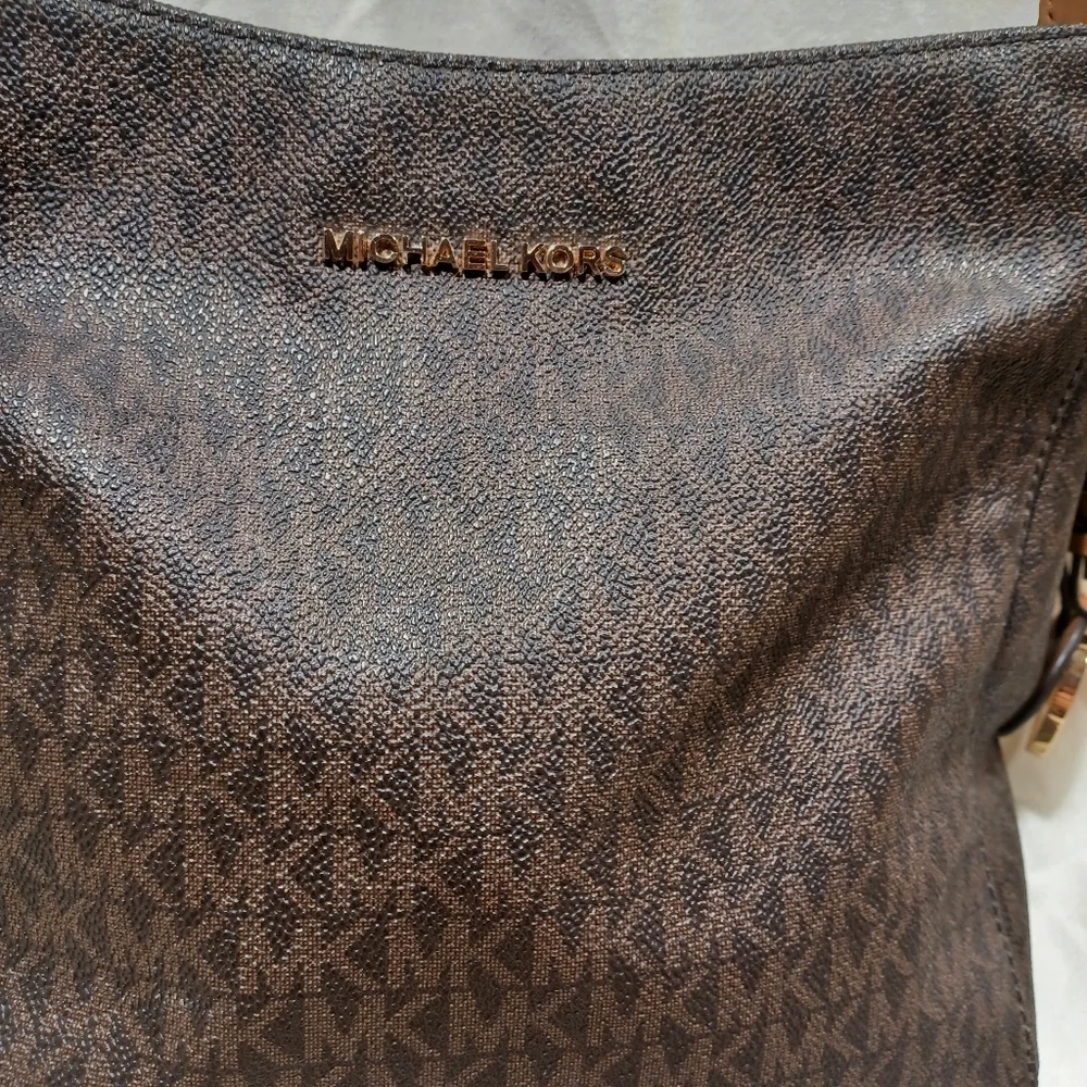 Michael Kors Brown Crossbody Bag - Picture 3 of 9
